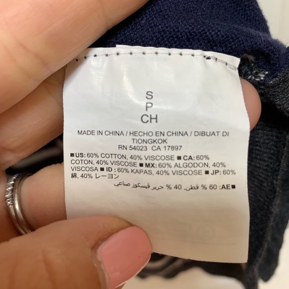 Old Navy Maternity Sweater - Picture 4 of 4